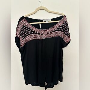 Women’s tie front top